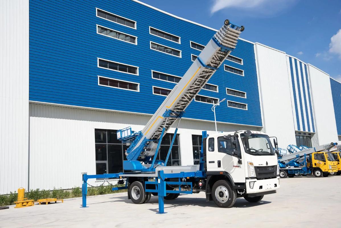 枣庄山亭小型云梯车上料车租赁多少钱