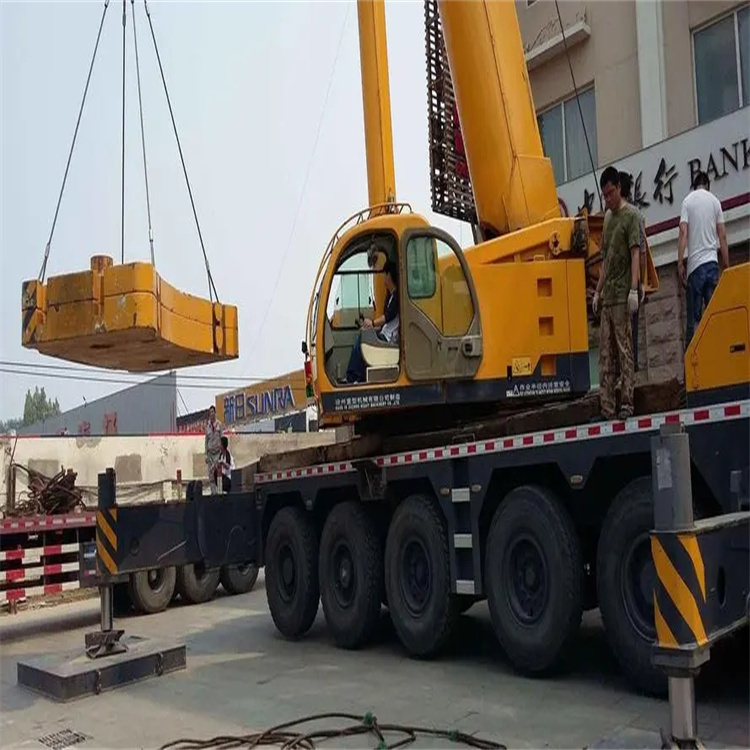 枣庄山亭当地吊车出租|机器吊装|75吨|工厂搬迁服务